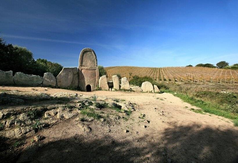 בית מלון כפרי Li Finistreddi