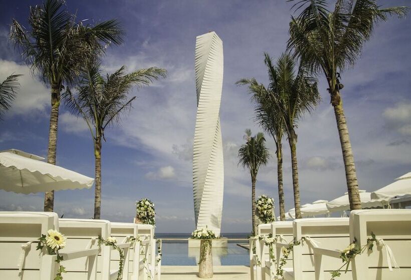 Отель Lv8 Resort