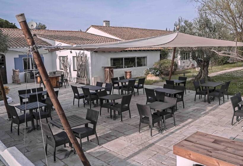 ホテル Mas De Calabrun