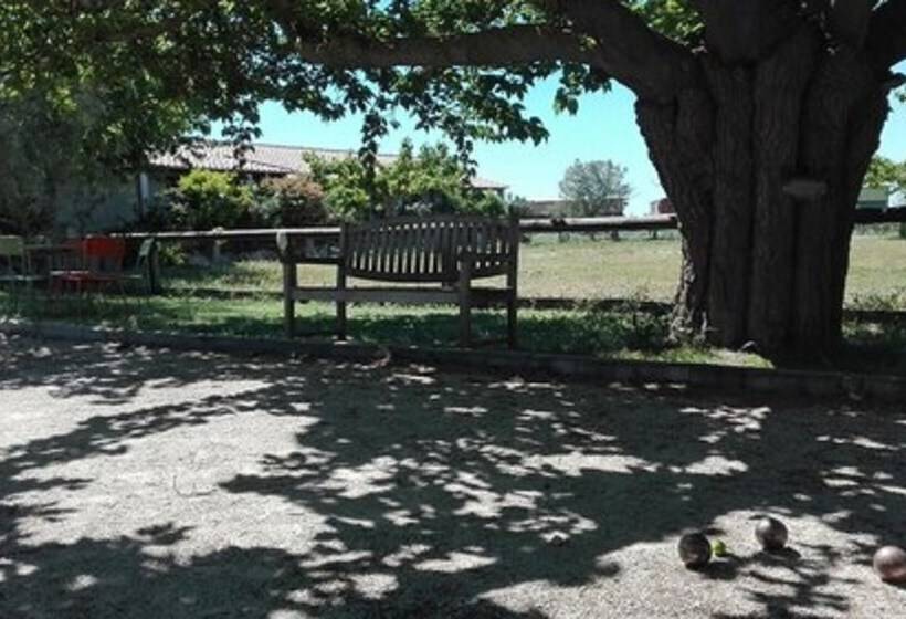 ホテル Mas De Calabrun