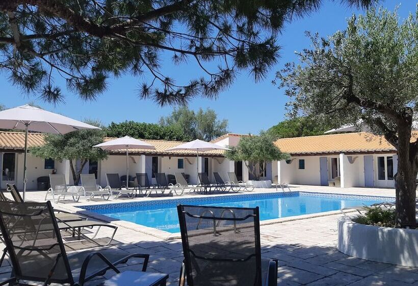 ホテル Mas De Calabrun