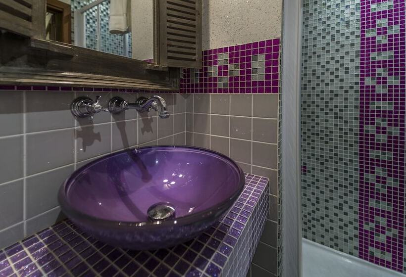 ホテル Mas De Calabrun