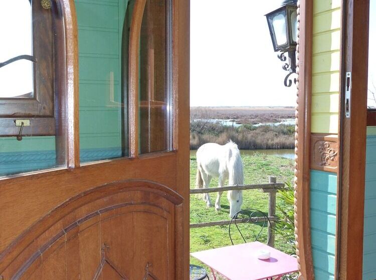 ホテル Mas De Calabrun