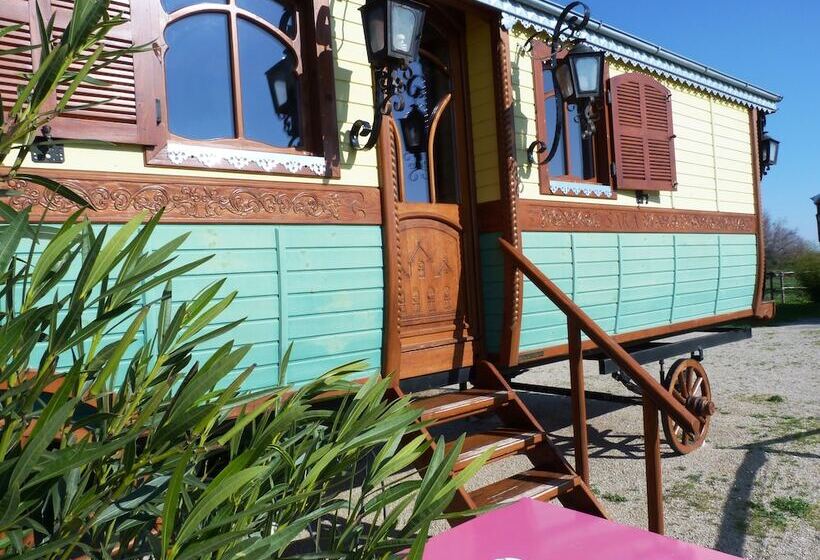 ホテル Mas De Calabrun