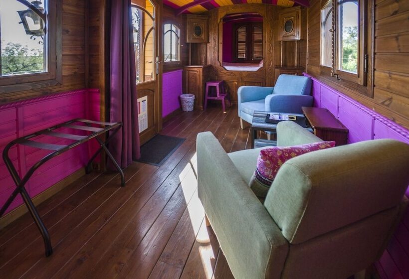 ホテル Mas De Calabrun