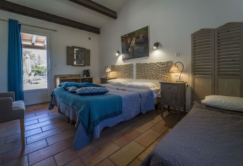 ホテル Mas De Calabrun