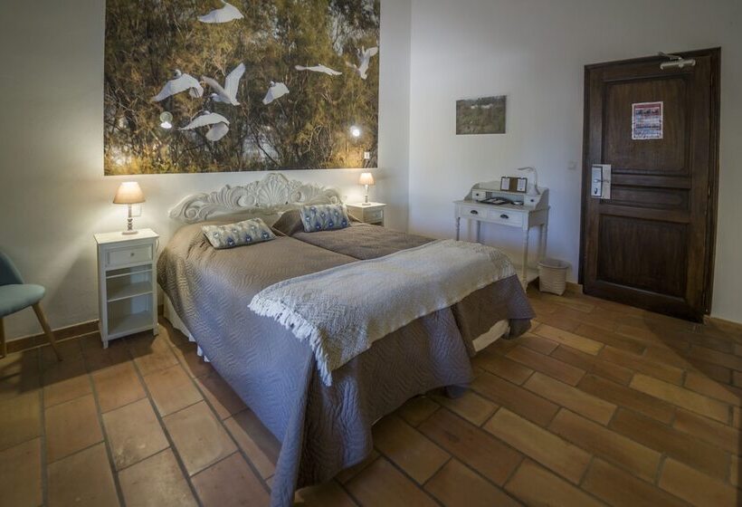 ホテル Mas De Calabrun