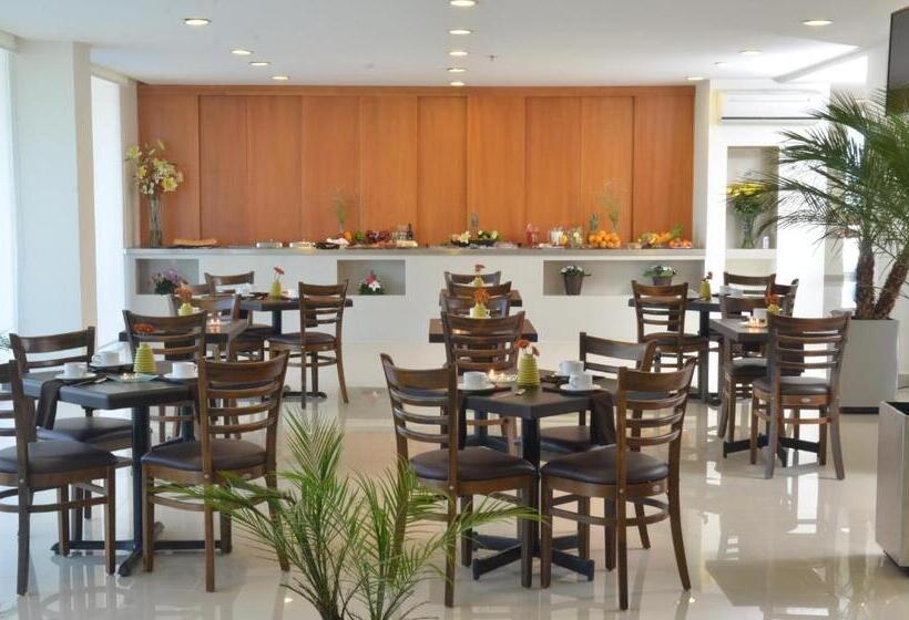 酒店 Mision Express Monterrey Aeropuerto La Fe