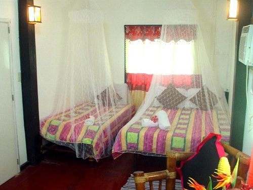 בית מלון כפרי Niu Ohana Garden Resort