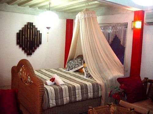 בית מלון כפרי Niu Ohana Garden Resort