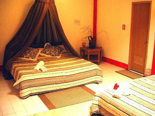 Hotel Niu Ohana Garden Resort