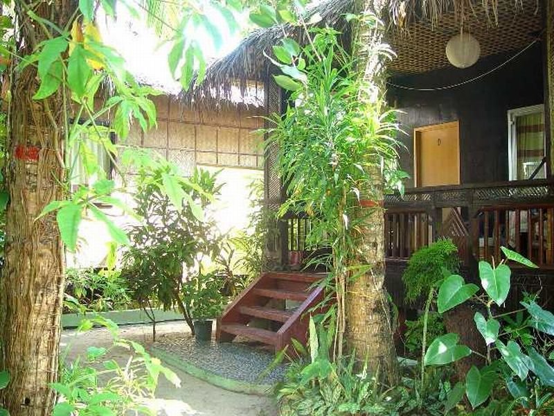 Hotel Niu Ohana Garden Resort