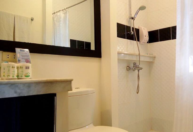 Hotel One Crescent Place