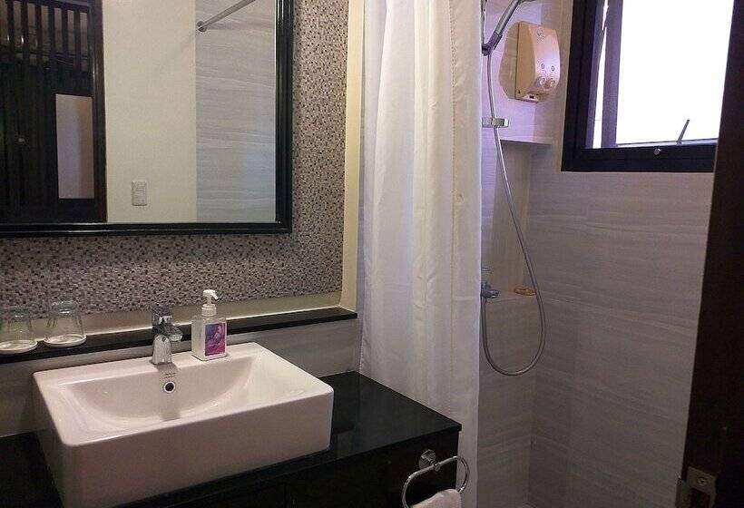 Hotel One Crescent Place