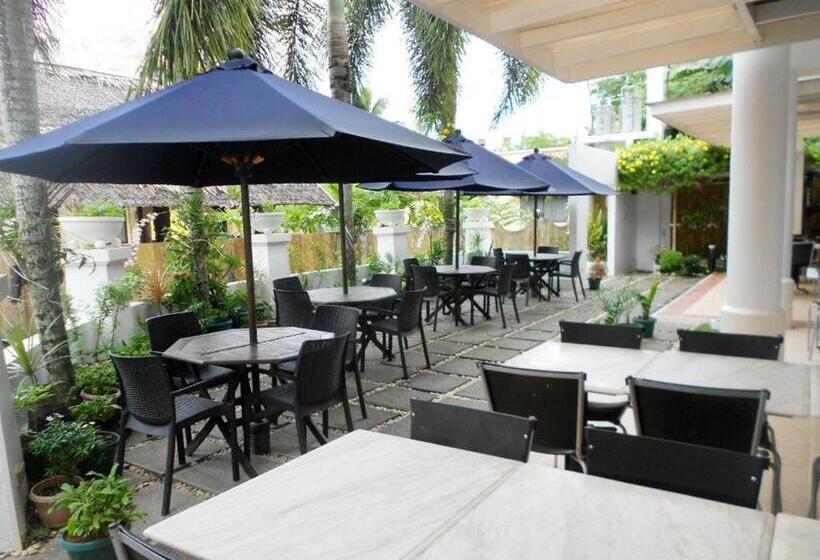 Hotel One Crescent Place