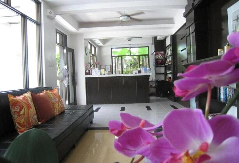 Hotel One Crescent Place