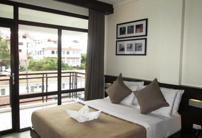 Hotel One Crescent Place