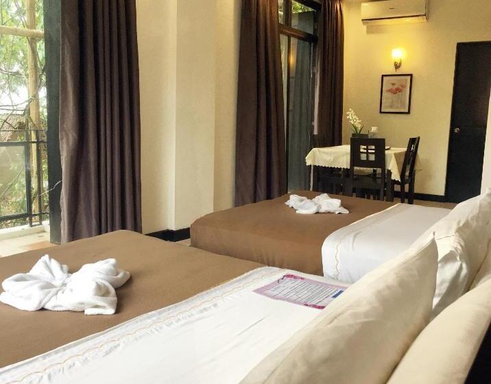 Hotel One Crescent Place