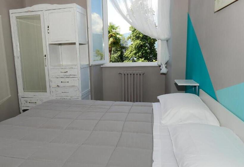 ホテル Ostello Verbania