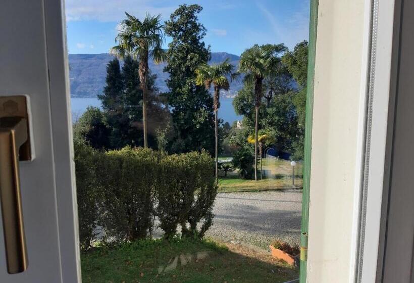 ホテル Ostello Verbania