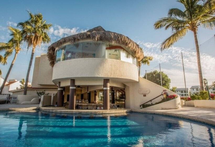 هتل Park Royal Homestay Los Cabos