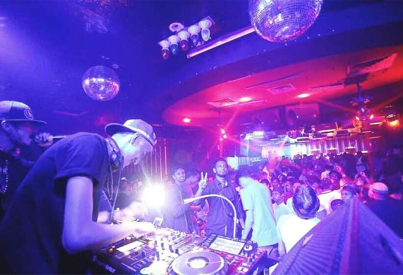 Planet Holiday Hotel & Residence