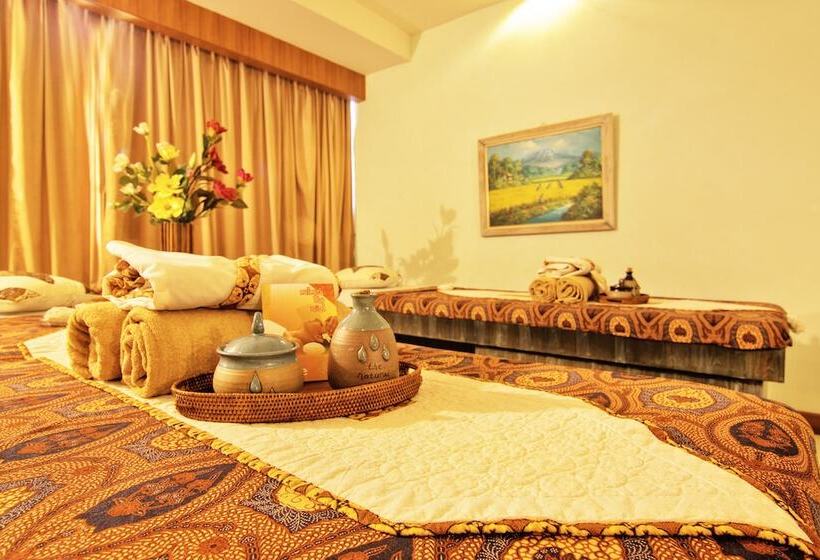 Planet Holiday Hotel & Residence