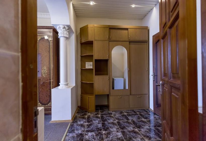 Отель Primorskaya