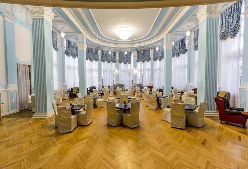 Отель Primorskaya