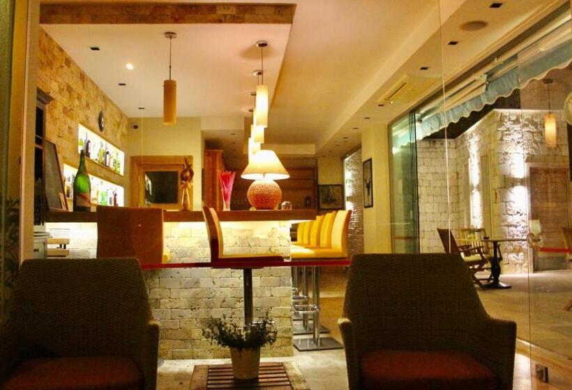 בית מלון כפרי Saylam Suites