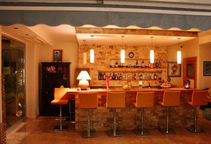 בית מלון כפרי Saylam Suites