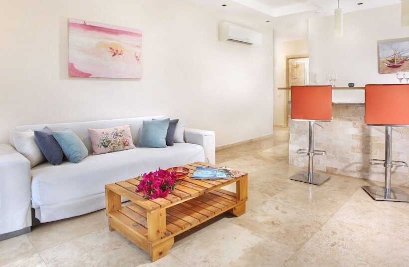 בית מלון כפרי Saylam Suites