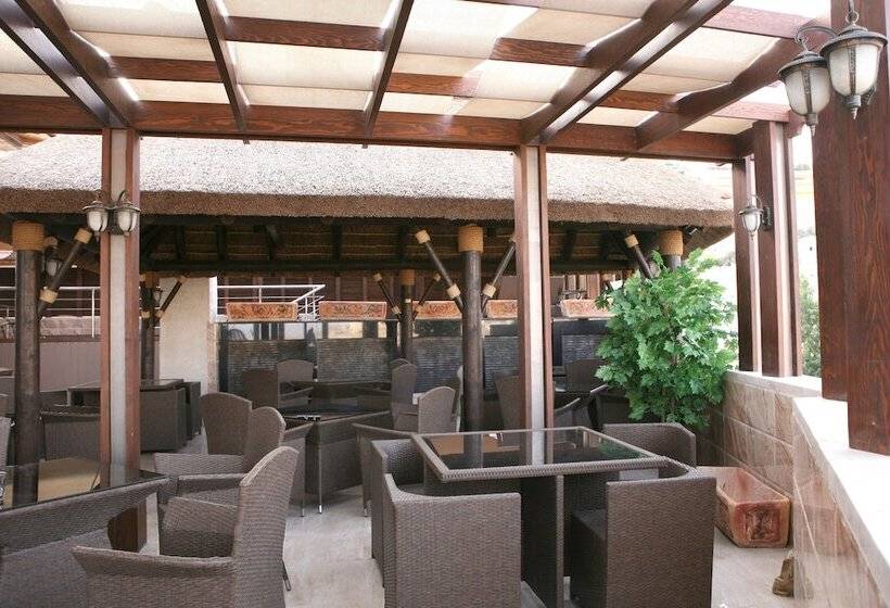 Seven Wonders Hotel   Petra