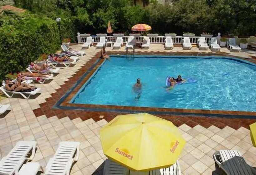 בית מלון כפרי Sun And Sea Apartments