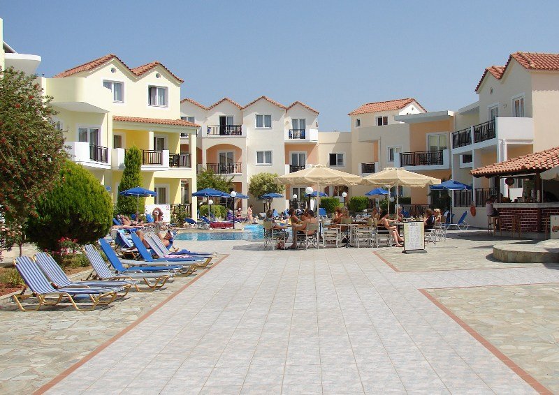 ホテル Sunset Suites