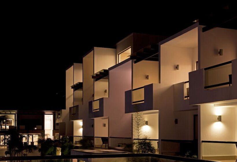 בית מלון כפרי The District Boracay