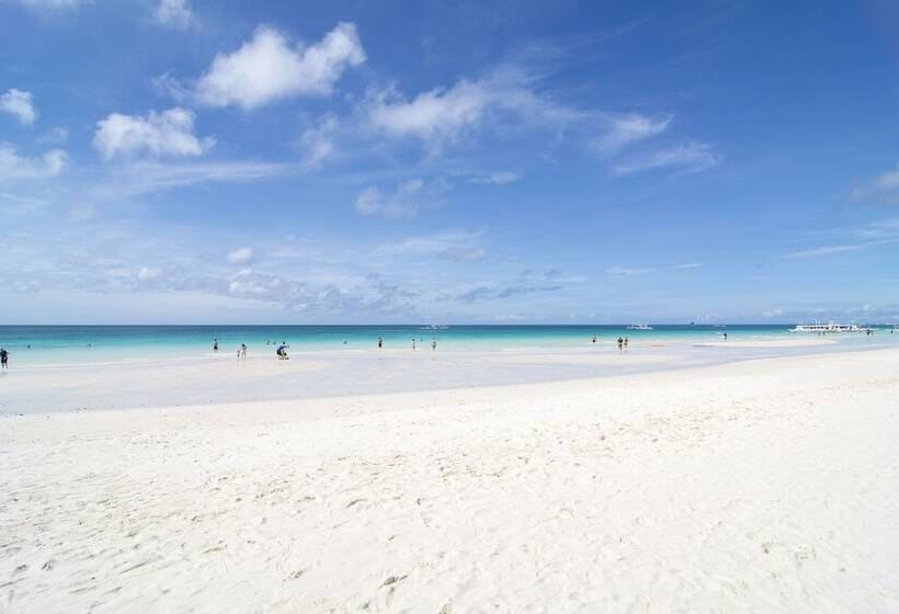 בית מלון כפרי The District Boracay