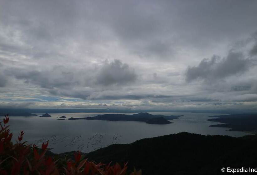 The Lake Hotel Tagaytay