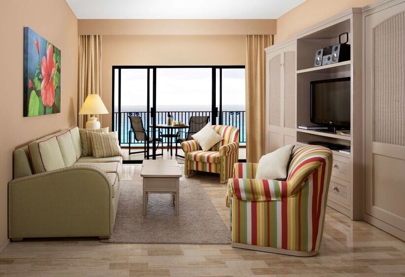 The Royal Islander - An All Suites Resort