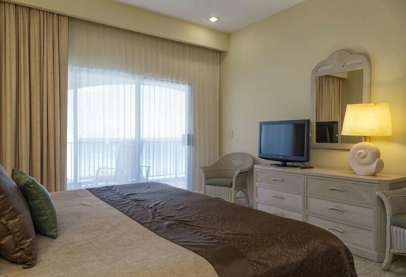 The Royal Islander - An All Suites Resort