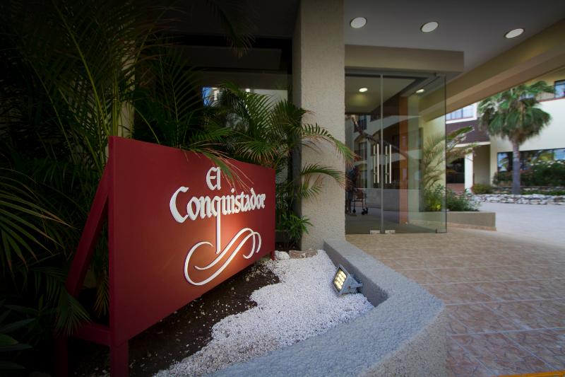 The Royal Islander - An All Suites Resort