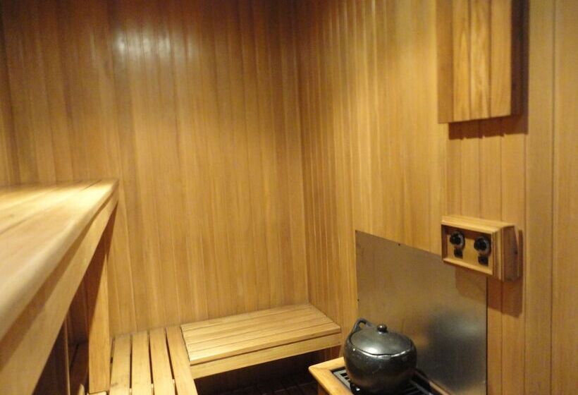 בית מלון כפרי Travelers Fontana Plaza