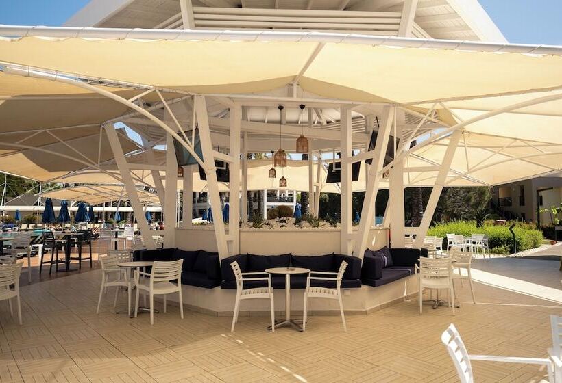 هتل Tui Blue Tropical