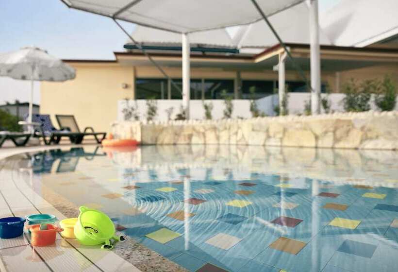 هتل Tui Blue Tropical