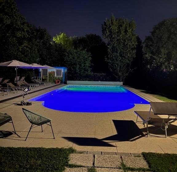 호텔 Villa Dei Carpini