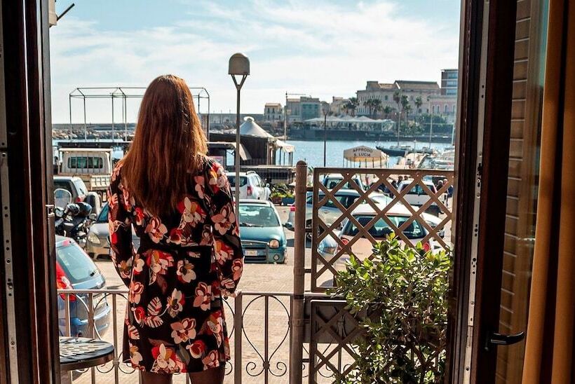 ベッドアンドブレックファースト Lakkios Charming Suites And Rooms