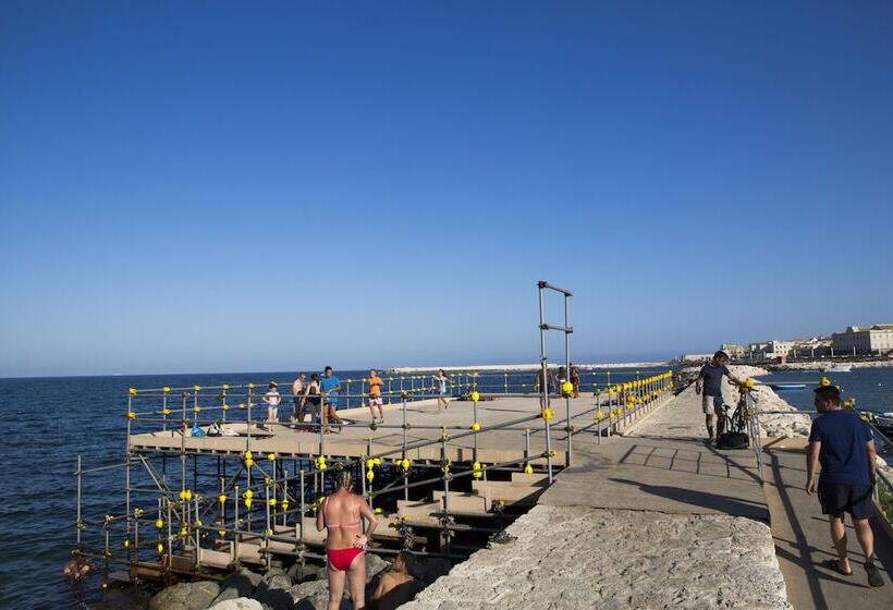 ベッドアンドブレックファースト Lakkios Charming Suites And Rooms