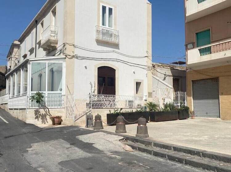 ベッドアンドブレックファースト Lakkios Charming Suites And Rooms