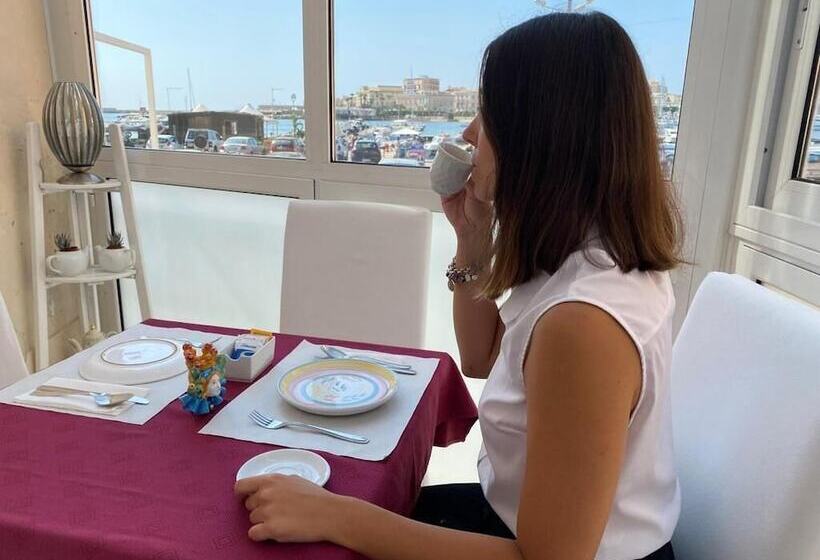 ベッドアンドブレックファースト Lakkios Charming Suites And Rooms