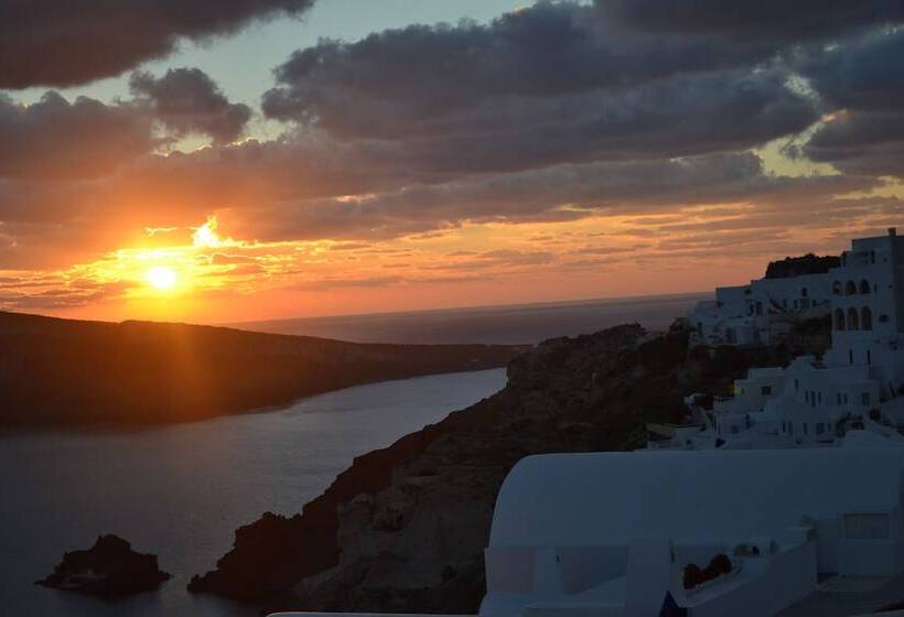 Maryloujohn Villas Oia